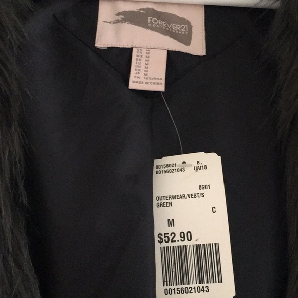 Fur vest - Picture 2 of 2